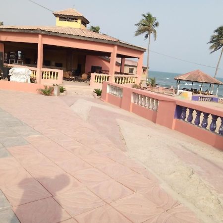 Magjoy Royal Beach Resort Winneba Exterior photo